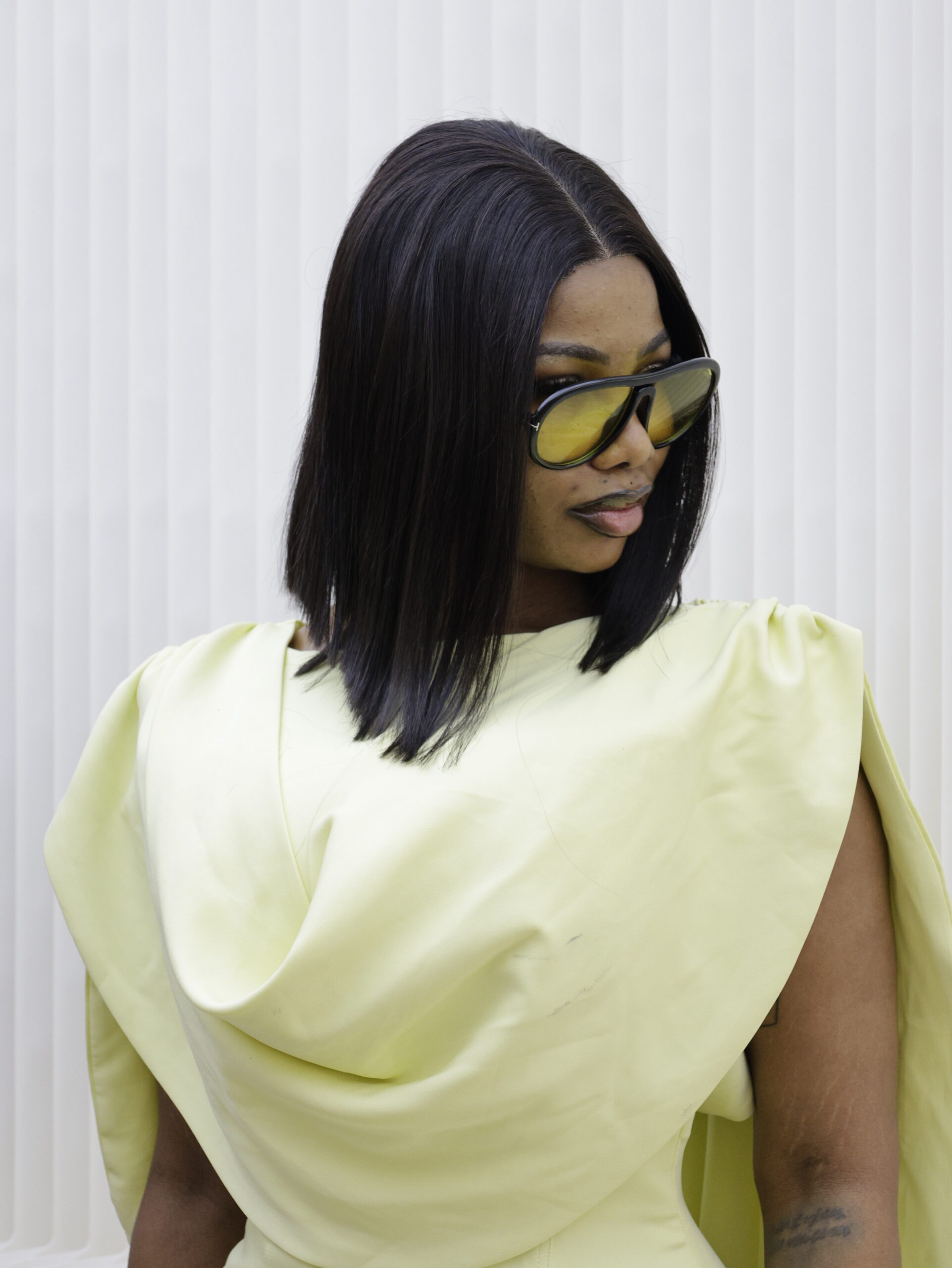 Oxgital's celebrity influencer marketing production featuring Tacha showcasing Crown Mane Hair products.